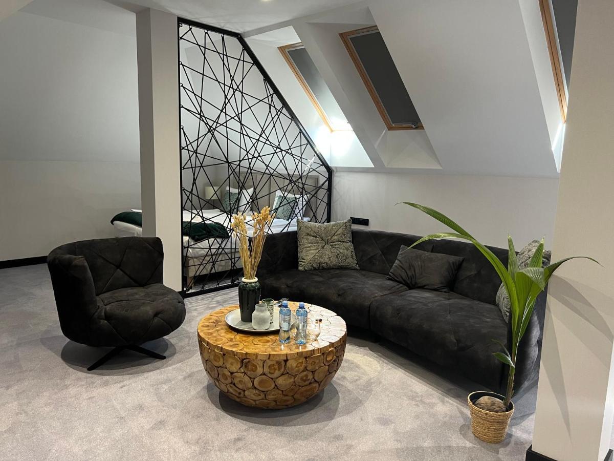 Hotel Natura Slonsk Екстериор снимка