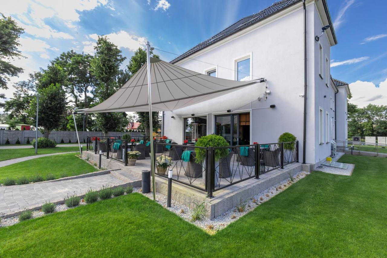 Hotel Natura Slonsk Екстериор снимка